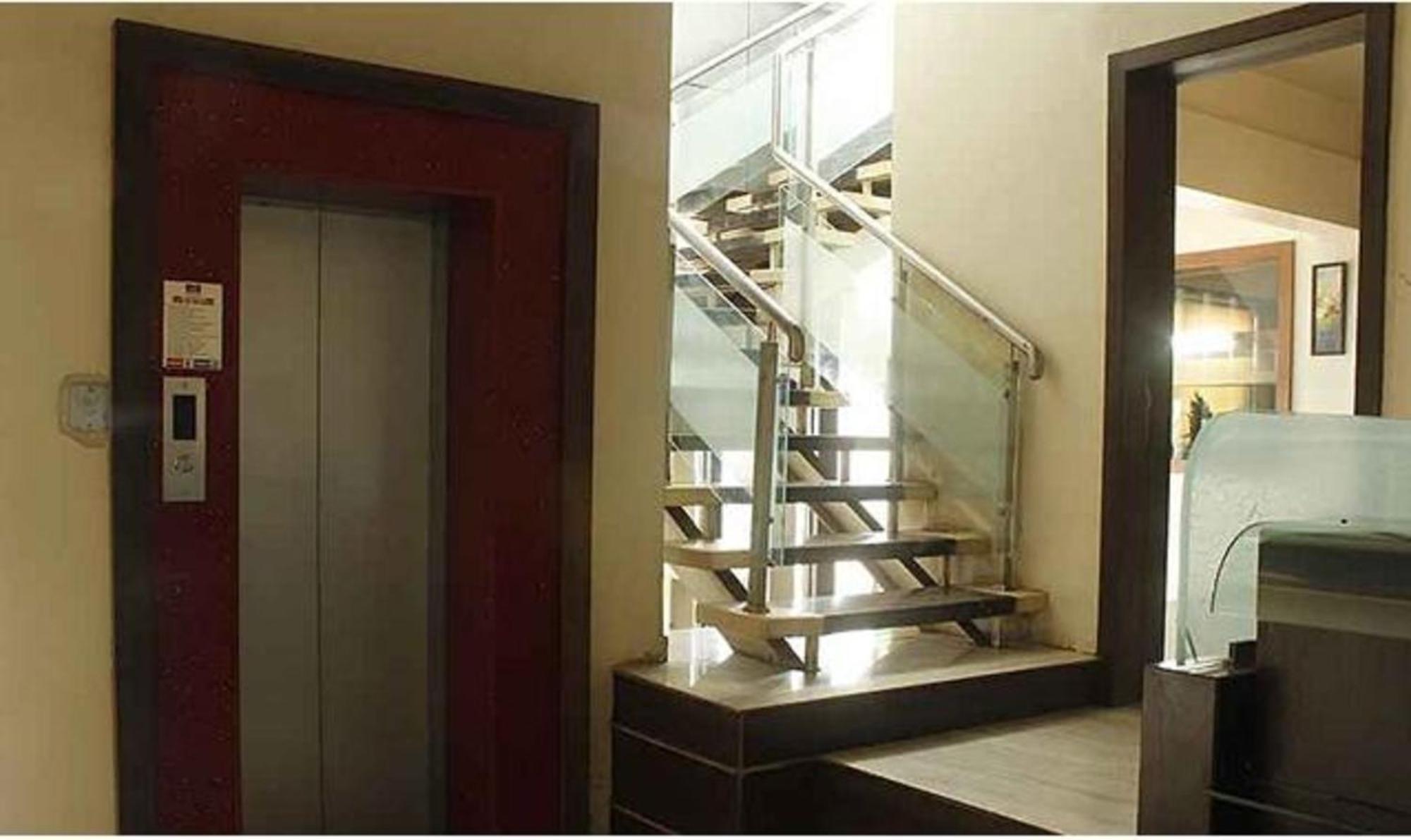 Fabhotel Skylark Inn Nashik Exterior photo