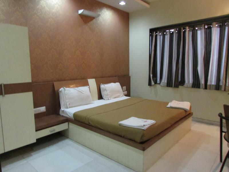 Fabhotel Skylark Inn Nashik Exterior photo